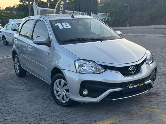 TOYOTA ETIOS 1.5 XS 16V FLEX 4P AUTOMÁTICO TOYOTA ETIOS 1.5 XS 16V FLEX 4P AUTOMÁTICO